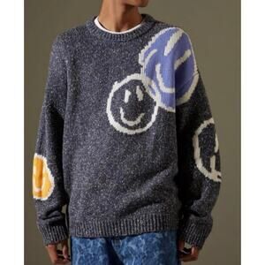 Urban Outfitters Smiley Face  Sweater Oversized Graphic periwinkle unisex sz L